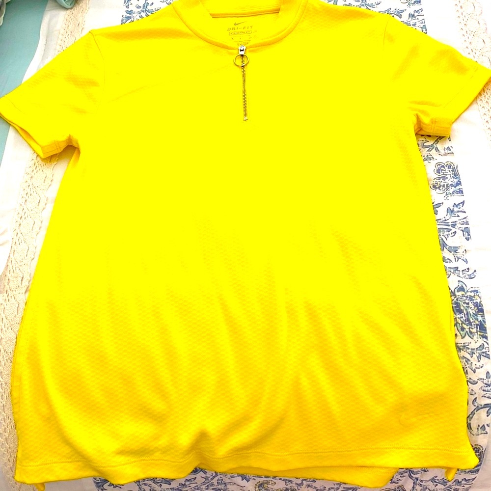 Dri-Fit Ladies Golf Shirt Size S Shirt Sleeves